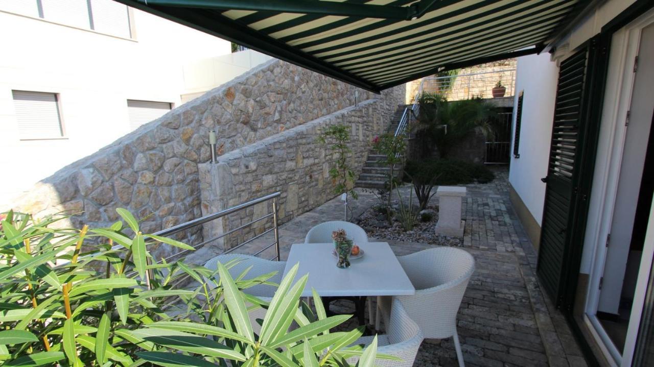 Apartments Adria Malinska Ngoại thất bức ảnh
