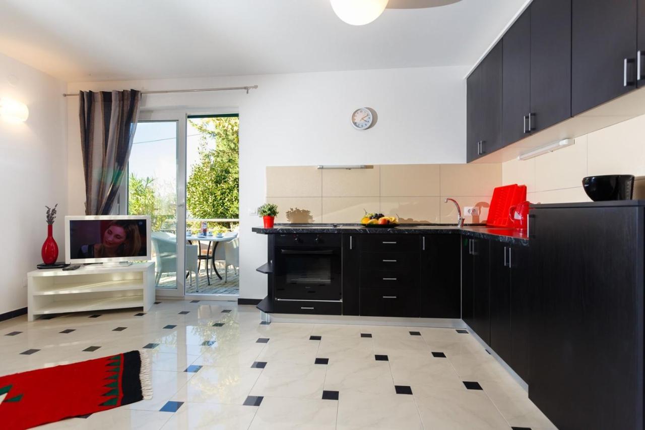 Apartments Adria Malinska Ngoại thất bức ảnh