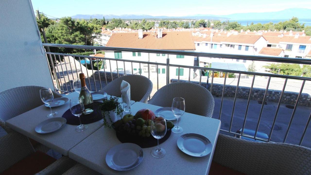Apartments Adria Malinska Ngoại thất bức ảnh