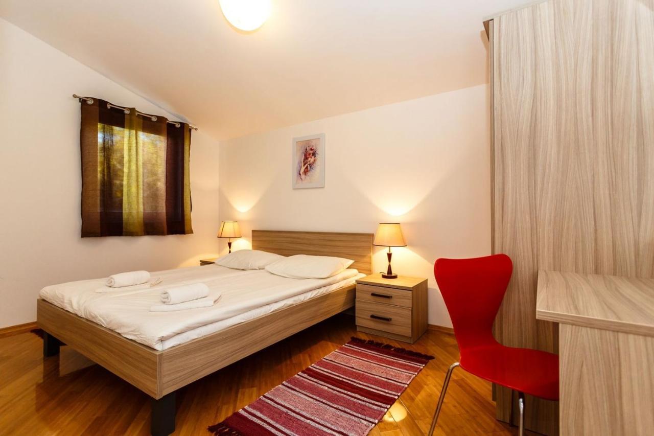 Apartments Adria Malinska Ngoại thất bức ảnh