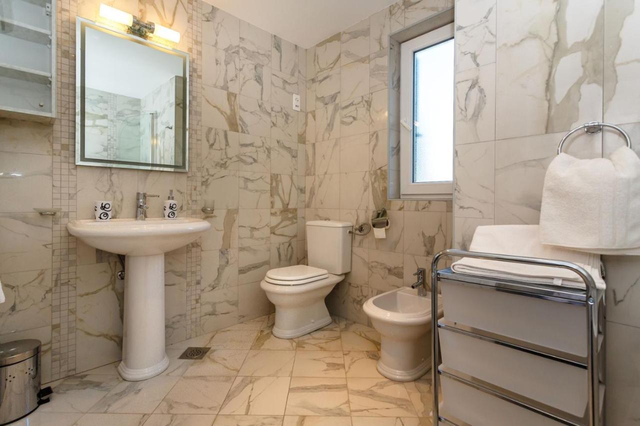 Apartments Adria Malinska Ngoại thất bức ảnh