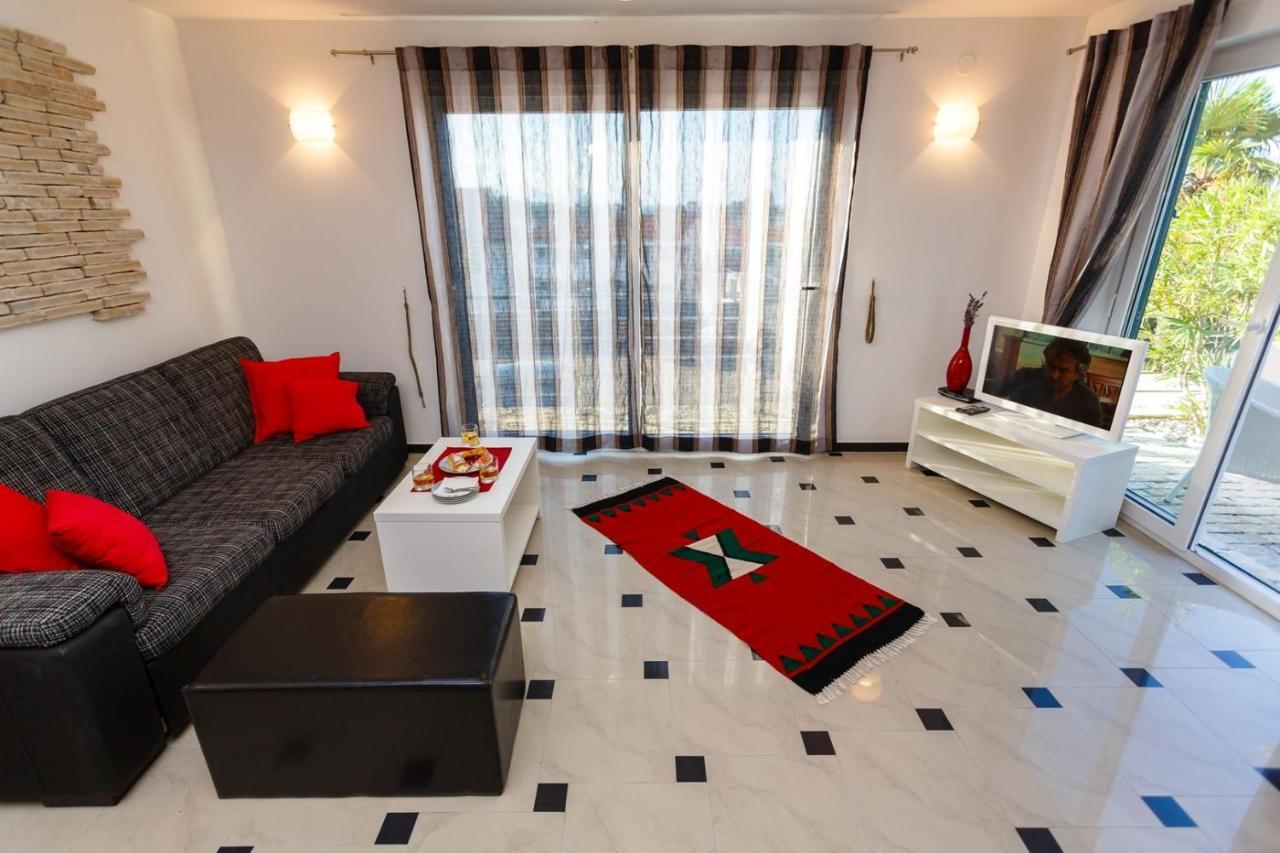 Apartments Adria Malinska Ngoại thất bức ảnh