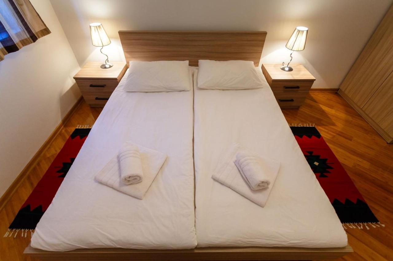 Apartments Adria Malinska Ngoại thất bức ảnh